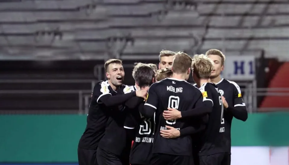 Read more about the article Nečakaná prehra Bayernu v ligovom pohári, stopku mu vystavil druholigista!