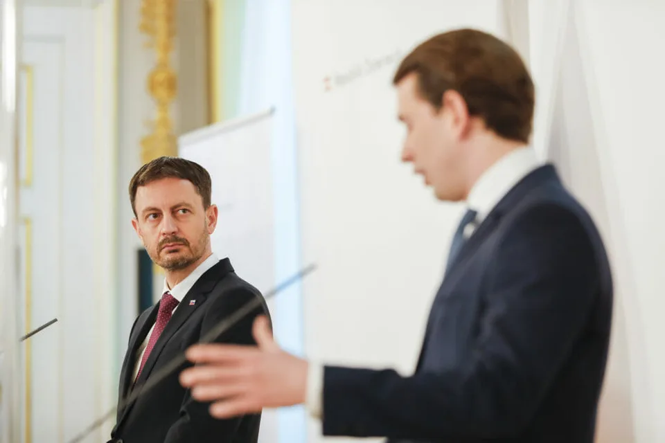 Read more about the article FOTO Heger na návšteve v Rakúsku: Viedeň: Premiéri diskutovali o kontrolách na hraniciach