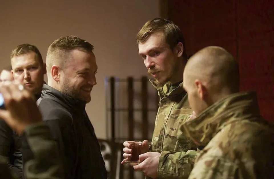 Read more about the article Spoločnosť Meta nepovažuje pluk Azov za extrémistický! Ľudia ho môžu voľne propagovať