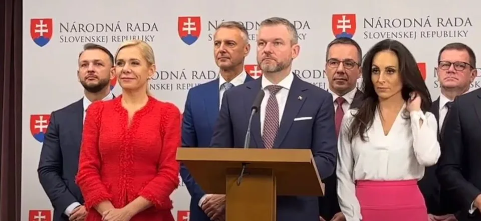 Read more about the article Ďalšia rana pre opozíciu: Pellegrini a jeho Hlas sú pripravení podporiť zákon o Slovenskej televízii, ak splní všetky potrebné atribúty