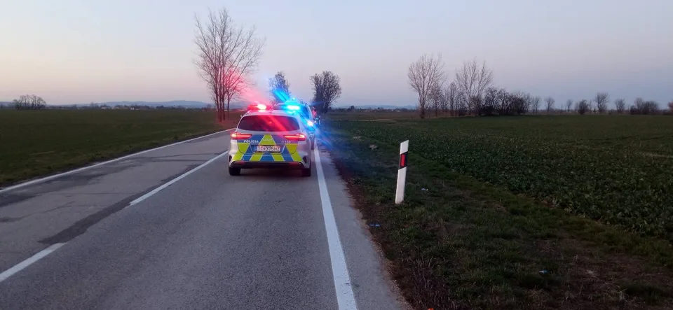 Read more about the article Tragická nehoda medzi Špačincami a Dolným Dubovým. Cyklistu sa nepodarilo zachrániť
