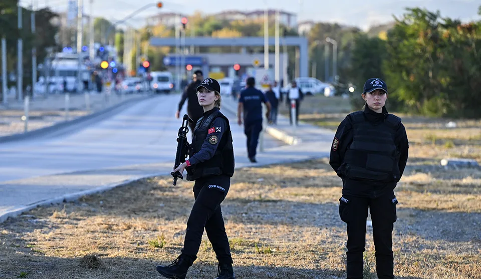 Read more about the article ŠOKUJÚCE Teroristi v Ankare zaútočili na sídlo zbrojárskej firmy: Zavraždili štyroch ľudí!