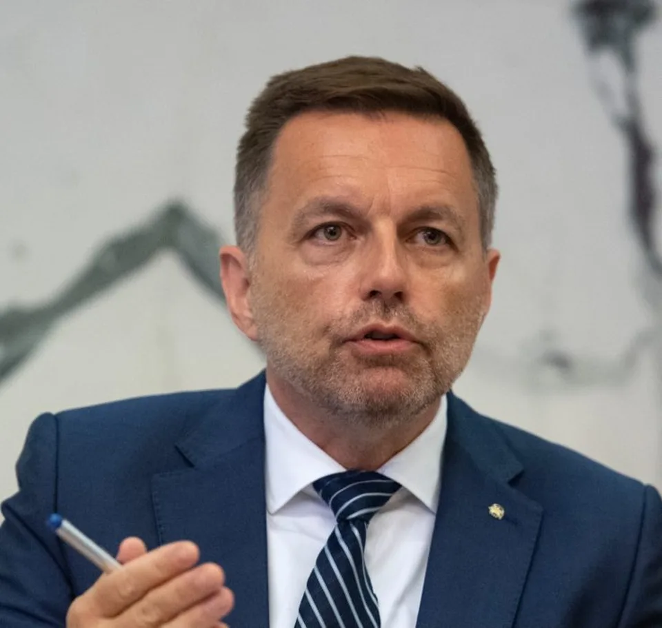 Read more about the article NBS varuje občanov. Pred činnosťou viacerých firiem v sektore kryptoaktív bez oprávnenia