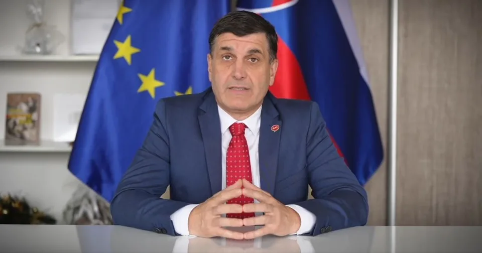 Read more about the article VIDEO Akosi „zabudnutý“ škandál von der Leyenovej. Braňo Ondruš prezrádza, aká v skutočnosti je