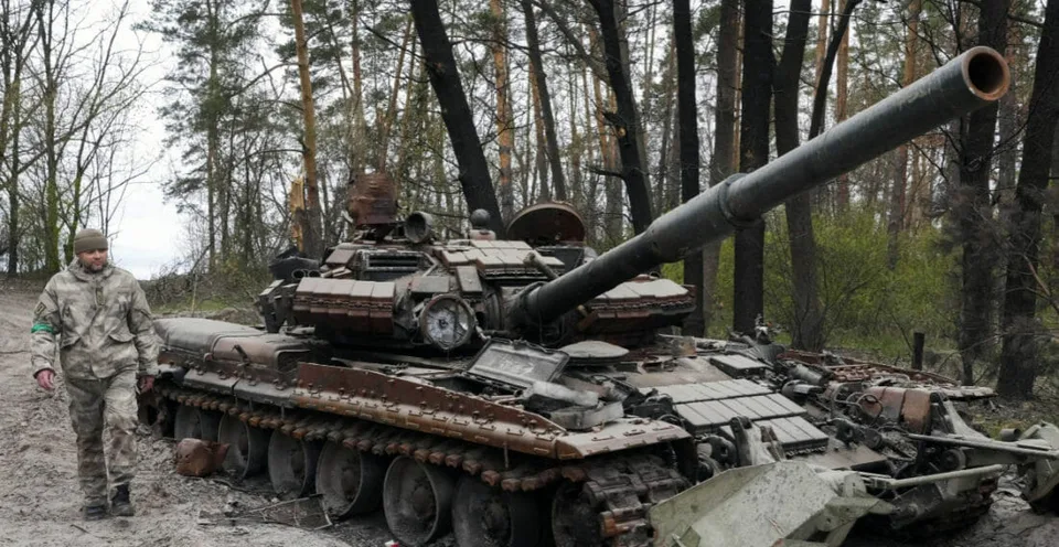 Read more about the article Pokrytectvo a biznis? Desať členských štátov EÚ má do Ruska vyvážať vojenský materiál!