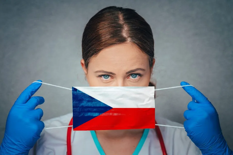 Read more about the article V Česku pribudlo za sobotu 7798 nakazených, zvyšuje sa počet hospitalizovaných