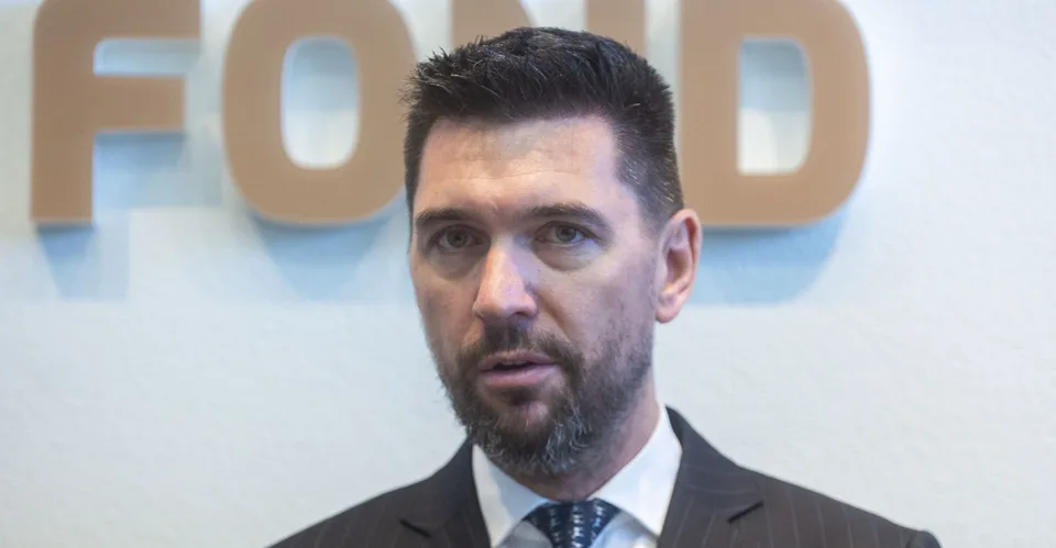 Read more about the article Šišoláková z 360-tky sa pustila do ministra. Takáč jej odkázal: Nebláznite, neklamte, neškoďte SR!