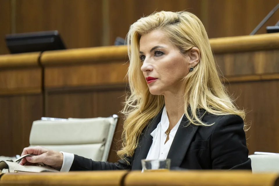 Read more about the article Novela zákona o mediálnych službách nadobudla účinnosť, zmeny sa týkajú aj periodickej tlače