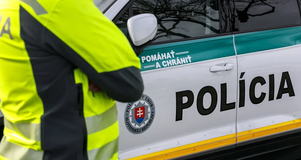Read more about the article Policajná inšpekcia odhalila vážny prípad: Dvaja policajti udeľovali pokuty aj počas voľna