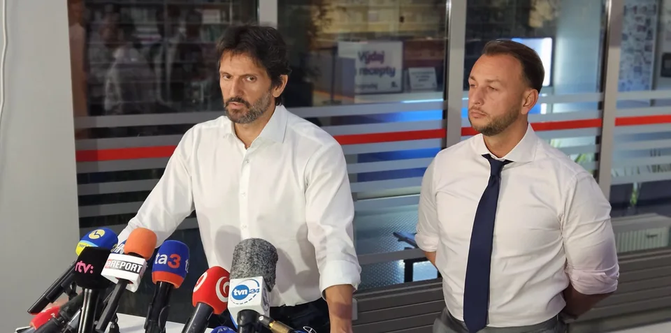 Read more about the article AKTUÁLNE Stav premiéra Fica je stabilizovaný i keď vážny, Kaliňák hovorí o zázrakoch z rúk lekárov a personálu