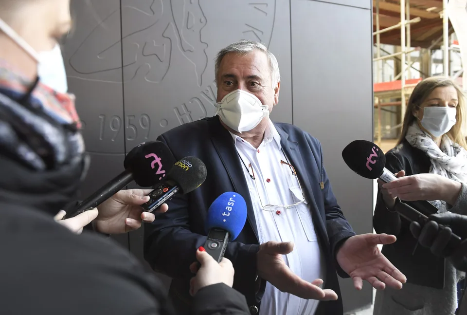 Read more about the article Zomrel Pavol Török. Doktor, ktorý počas pandémie odvážne liečil ivermektínom