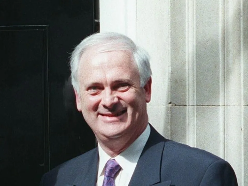 Read more about the article Írsko smúti: Po dlhej chorobe zomrel bývalý premiér John Bruton