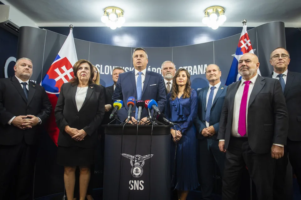 Read more about the article Výročie SNP pripomína Slovákom dlh voči predošlým generáciám, hovorí strana SNS
