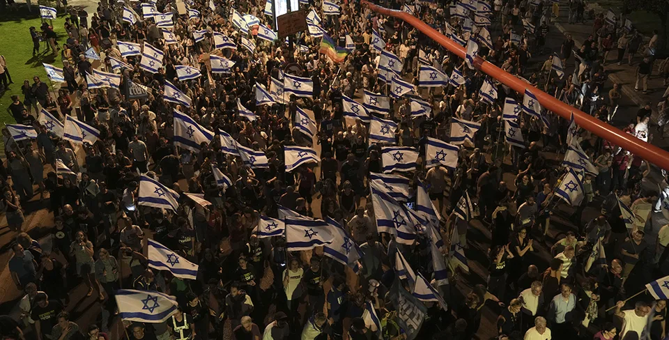 Read more about the article Izrael je na nohách: Desaťtisíce ľudí znova protestovali proti reforme súdnictva!