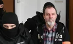 Atentátnik Cintula sa sťažuje