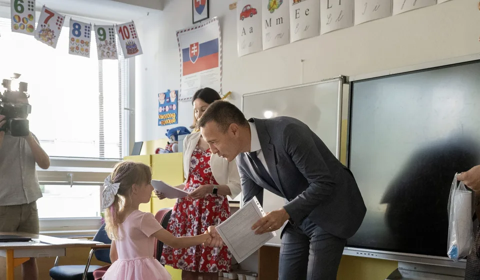 Read more about the article Minister školstva vyslal silný odkaz žiakom aj učiteľom: Škola je o niečom inom než známkach