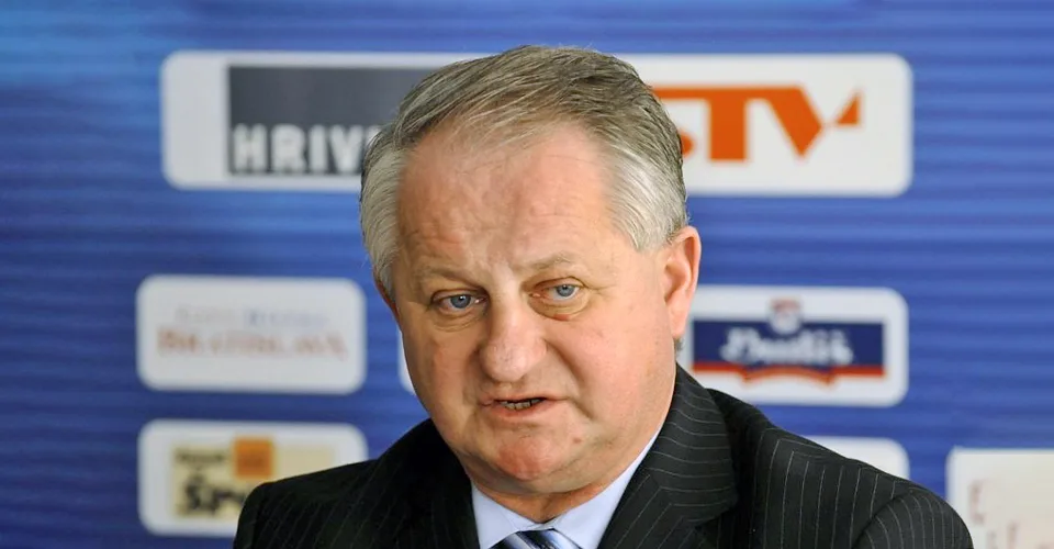 Read more about the article Július Šupler, prvý tréner novodobej slovenskej reprezentácie, jubiluje