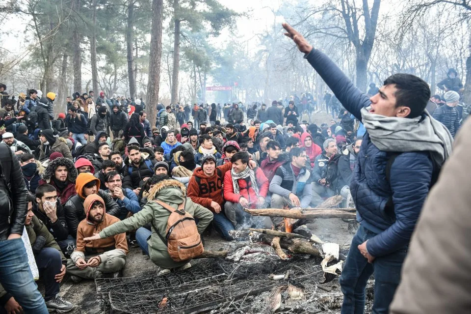 Read more about the article Takto sa to robí, do psej matere! Nemáš doklady? Budeš zatknutý! Pakistan vyhostí všetkých nelegálnych Afgancov