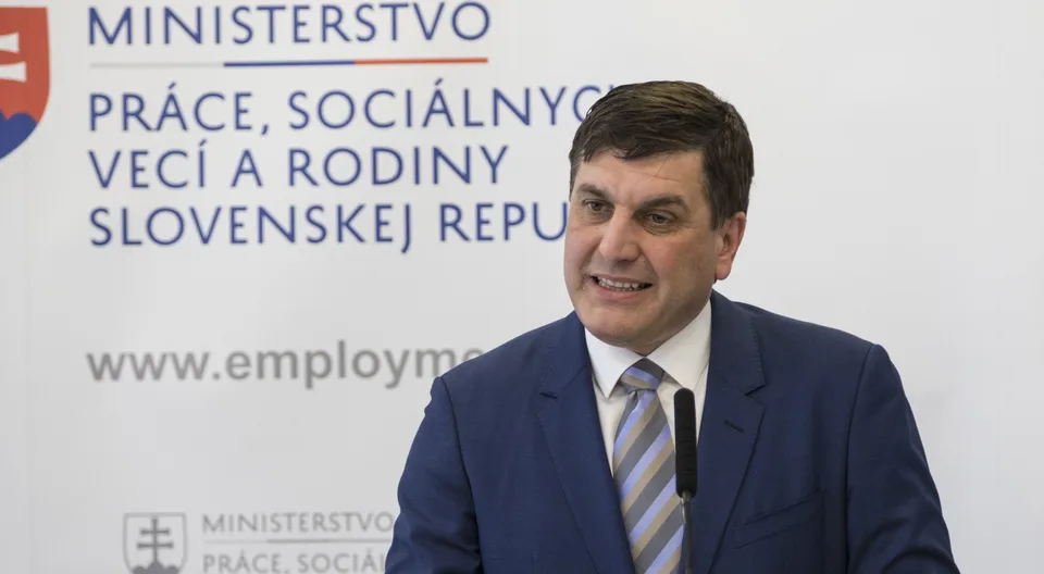 Read more about the article Štátny tajomník MPSVR SR: Toto je výsledok pôsobenia SaS v Matovičovej a Hegerovej vláde