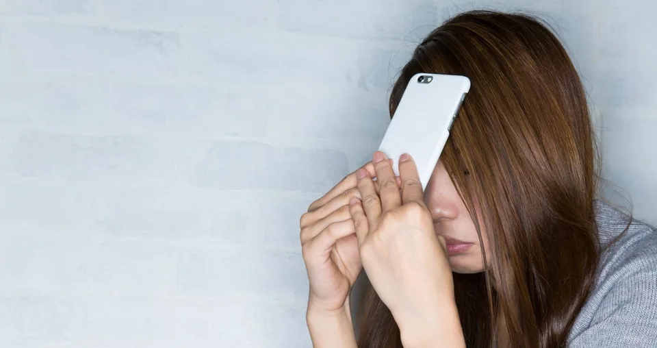 Read more about the article Sprísnia zákaz vychádzania cez SMS? Krajčímu posielajú jasné odkazy kollárovci aj Fico!