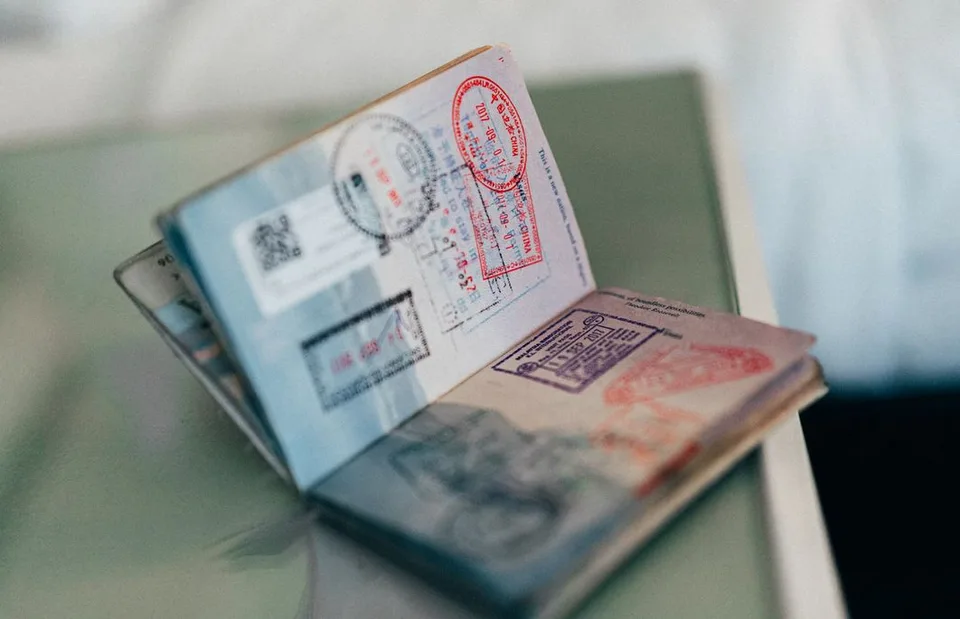 Read more about the article Mimoriadne veľký záujem o cestovné pasy: Ministerstvo vnútra upozorňuje na lacnejšie cestovanie s deťmi