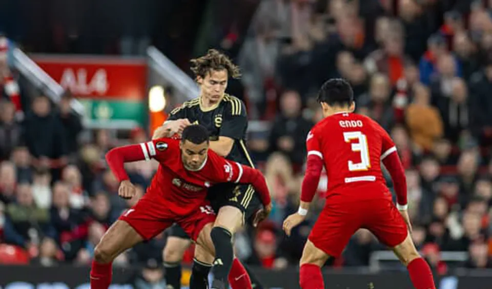Read more about the article Slavii ani Sparte odveta nevyšla: Debakel na Anfield, tri góly Milánčanov na Edene