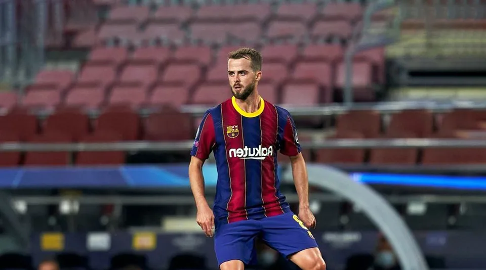 Read more about the article Miralem Pjanič je sklamaný zo svojej pozícii v klube