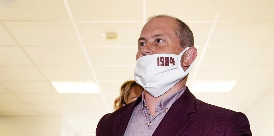 Read more about the article Kotleba dostal termín: Už v marci súd zrejme rozhodne, či pôjde skutočne do basy!