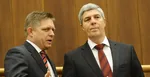 Na archívnej snímke zľava Robert Fico a Béla Bugár