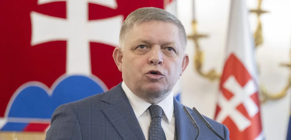 Read more about the article Keby som Korčokovi v čase keď nám slúžil povedal, aby dal Putinovi kyticu karafiátov, tak by to urobil – hovorí Fico