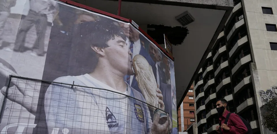 Read more about the article Legendárny Diego Maradona skončil v nemocnici