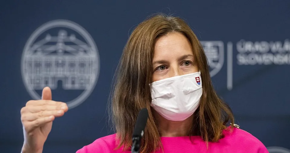 Read more about the article Oslavy SNP neuvidia od Milanovej ani cent: Čo si o tom myslia exministri Kňažko, Krajcer či Laššáková?