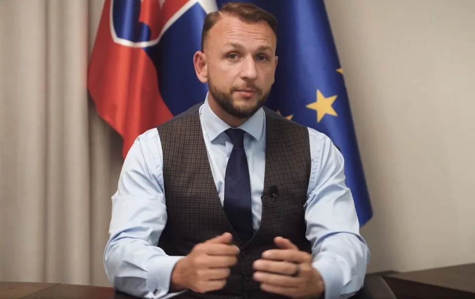 Read more about the article VIDEO Sudca prekročil svoju právomoc, ale sú tam aj ďalšie „číre náhody“ tvrdí Šutaj Eštok