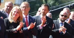 Na ilustračnej snímke zľava Zuzana Čaputová, Boris Kollár (Sme rodina), Eduard Heger a Jaroslav Naď (obaja OĽANO) tlieskajú počas osláv výročia SNP v Banskej Bystrici 29. augusta 2022.