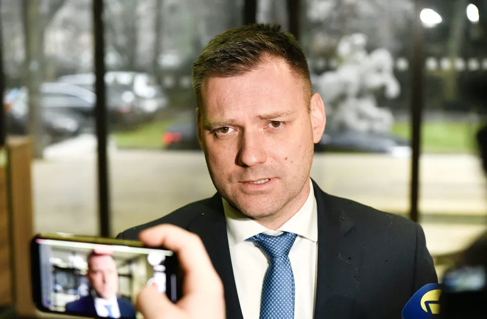 Read more about the article Hodina Zeme: Taraba poukázal v súvislosti s medzinárodným dňom na pokrytectvo ľudí
