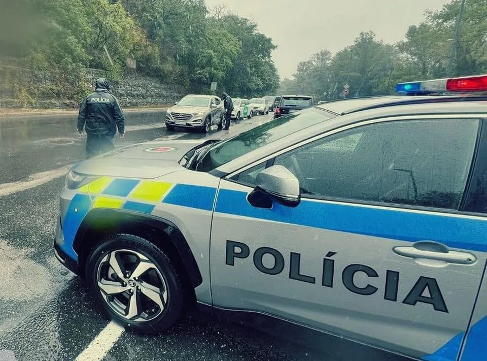 Read more about the article Policajti ešte v noci zadržali osobu, po ktorej pátrali v súvislosti s úmrtím v Gelnici