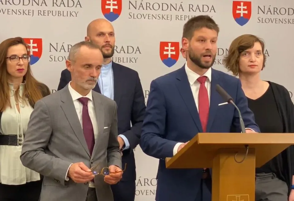Read more about the article Poslanecké rady opúšťa člen Progresívneho Slovenska. Kto ho nahradí?