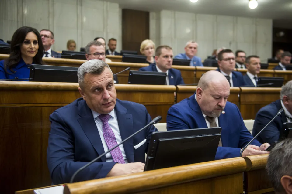 Read more about the article Poslanci rozhodli: Zákon o mimovládnych organizáciách ide do druhého čítania