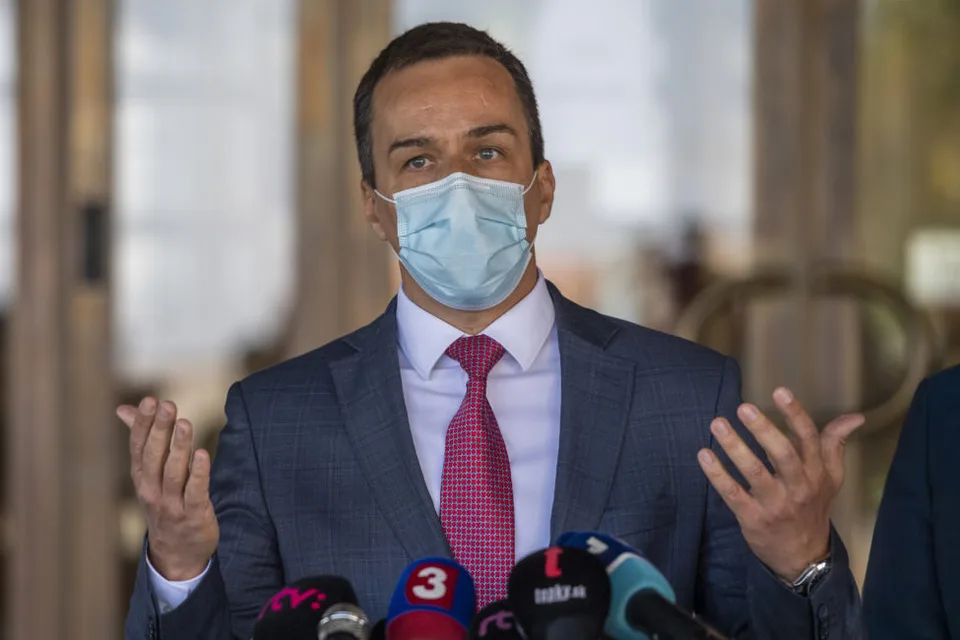 Read more about the article Tomáš kritizuje návrh koaličného poslanca: Sme rodina sa vysmieva svojim voličom