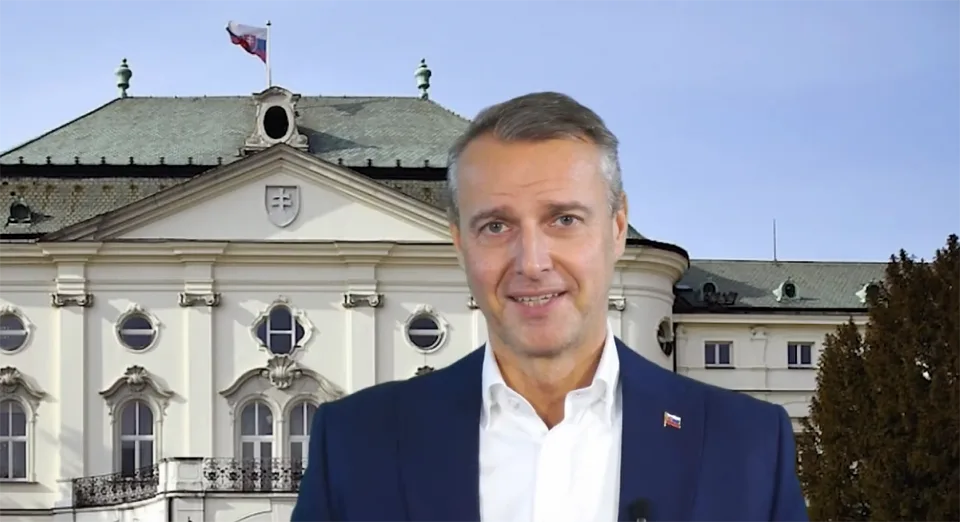 Read more about the article VIDEO Rozhorčený Raši: Vláda dokazuje amaterizmus a hazarduje so zdravým obyvateľov