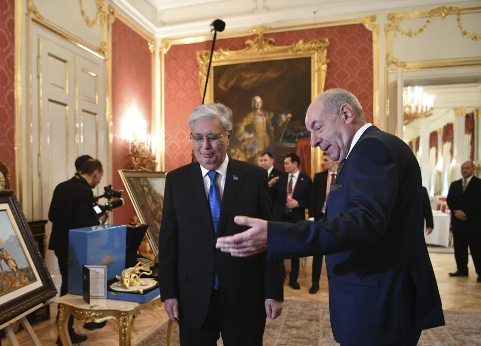 Read more about the article Tokajev v Budapešti: Maďarsko je spoľahlivým partnerom Kazachstanu v EÚ