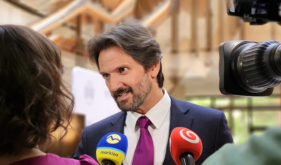 Read more about the article Nová vojenská nemocnica bude slúžiť vojakom aj bežným civilom, potešil Slovákov minister Robert Kaliňák