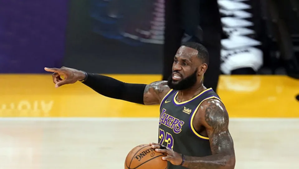 Read more about the article NBA: Lakers zvíťazili nad Indianou, Kuzma rozhodol v závere zápasu