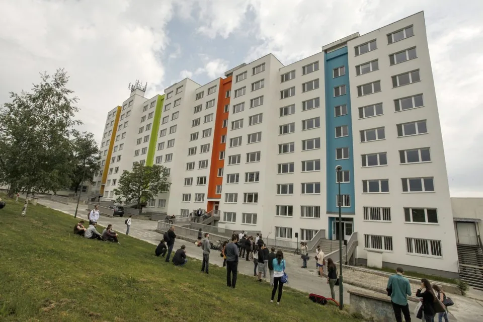Read more about the article Na internátoch v Bratislave ostala približne štvrtina študentov