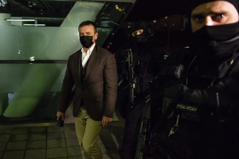 Read more about the article Sudkyňa Záleská a prokurátor Repa konali nezákonne. Štát sa ospravedlnil Haščákovi za stíhanie a väzbu!