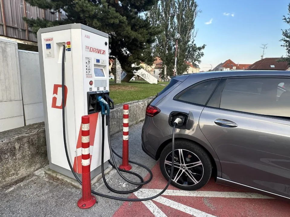 Read more about the article Elektromobilita – Ako ovplyvní Trnavčanov?