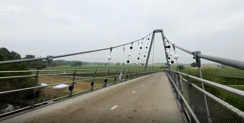 Read more about the article VIDEO Skvelá správa pre cyklistov! Vyskúšajte nový cyklomost, prepája Slovensko a Rakúsko