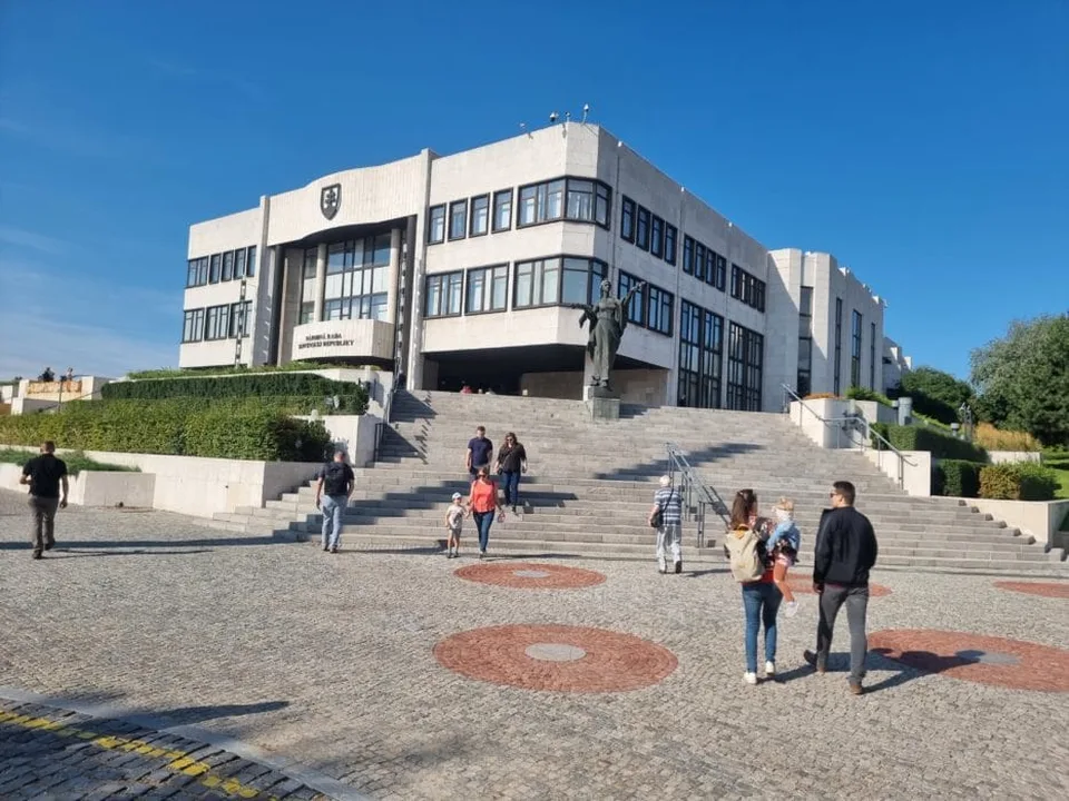 Read more about the article Kybernetický útok zablokoval parlament. Hlasovať sa bude najskôr o dva týždne. Nevieme kto, ani ako. Uviedol Kollár