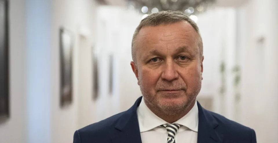 Read more about the article P. Tóth alias Ďateľ upozorňuje na nehorázne spôsoby známeho sudcu, fanúšika Igora Matoviča