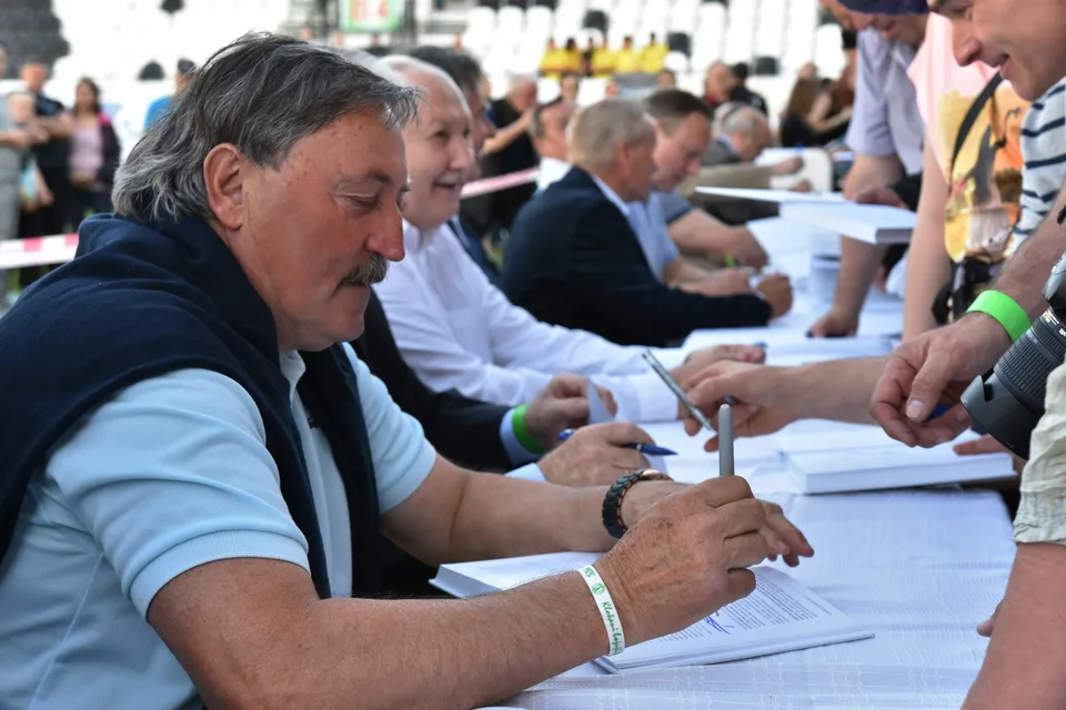 Read more about the article Československá futbalová legenda skončila na JIS-ke s koronavírusom